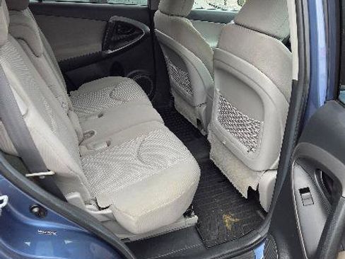 Used 2012 Toyota RAV4 FWD w/ Upgrade Value Pkg image 13