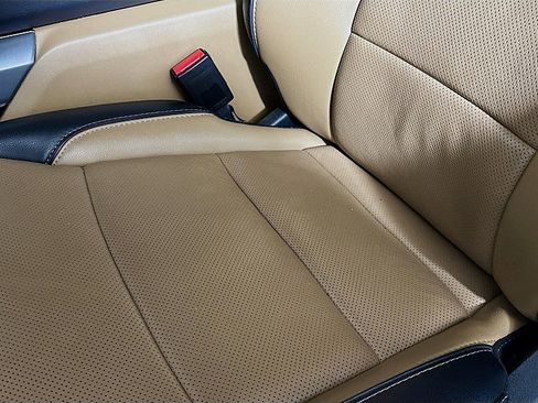 Used 2021 Ford F150 Lariat w/ Equipment Group 502A High image 22