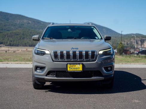 Used 2019 Jeep Cherokee Limited image 2
