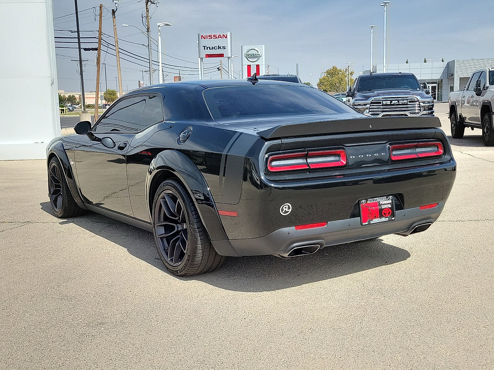 Used 2021 Dodge Challenger R/T Scat Pack RWD image 3