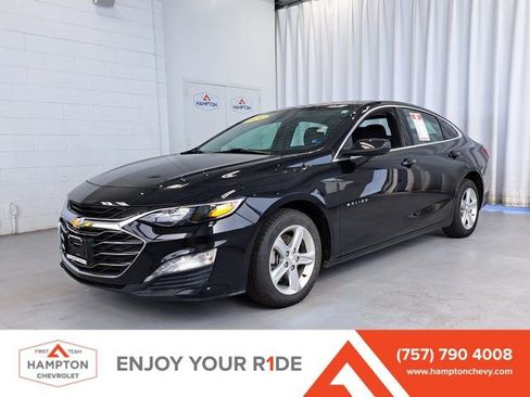 Used 2024 Chevrolet Malibu LT FWD image 1