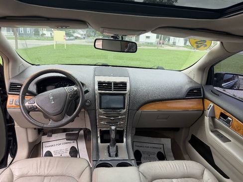 Used 2014 Lincoln MKX AWD w/ Equipment Group 102A image 10