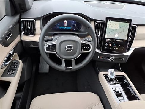 New 2026 Volvo XC90 B6 Plus w/ Protection Package Premier AWD/4WD image 13