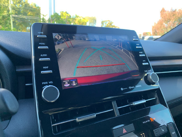 Used 2020 Toyota Avalon XLE w/ Moonroof Package FWD image 36