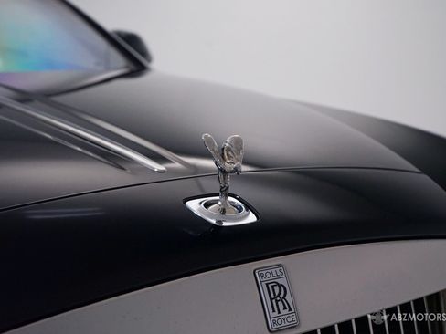 Used 2019 Rolls-Royce Wraith RWD image 8