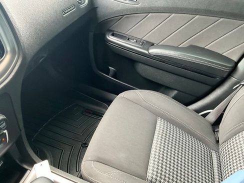 Used 2023 Dodge Charger SXT w/ Blacktop Package AWD/4WD image 13