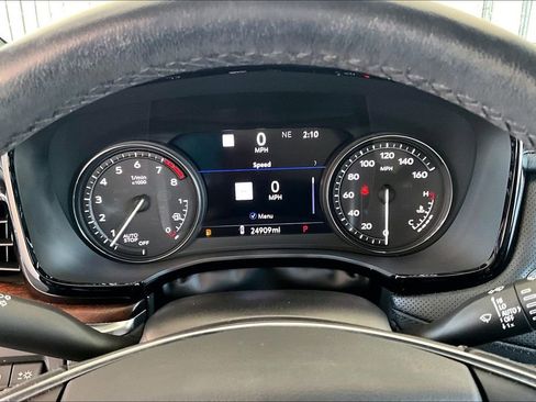 Used 2023 Cadillac XT5 Premium Luxury w/ Technology Package FWD image 9