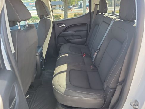 Used 2021 Chevrolet Colorado LT w/ Safety Package image 15