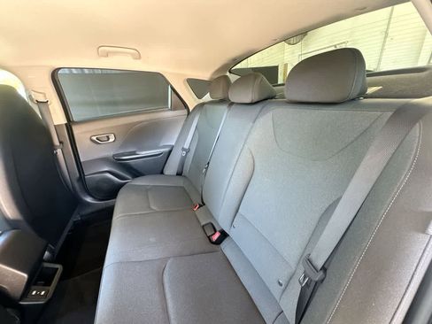 Used 2025 Kia K4 FWD image 22