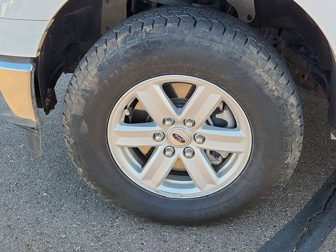 Used 2023 Ford F150 XLT image 8