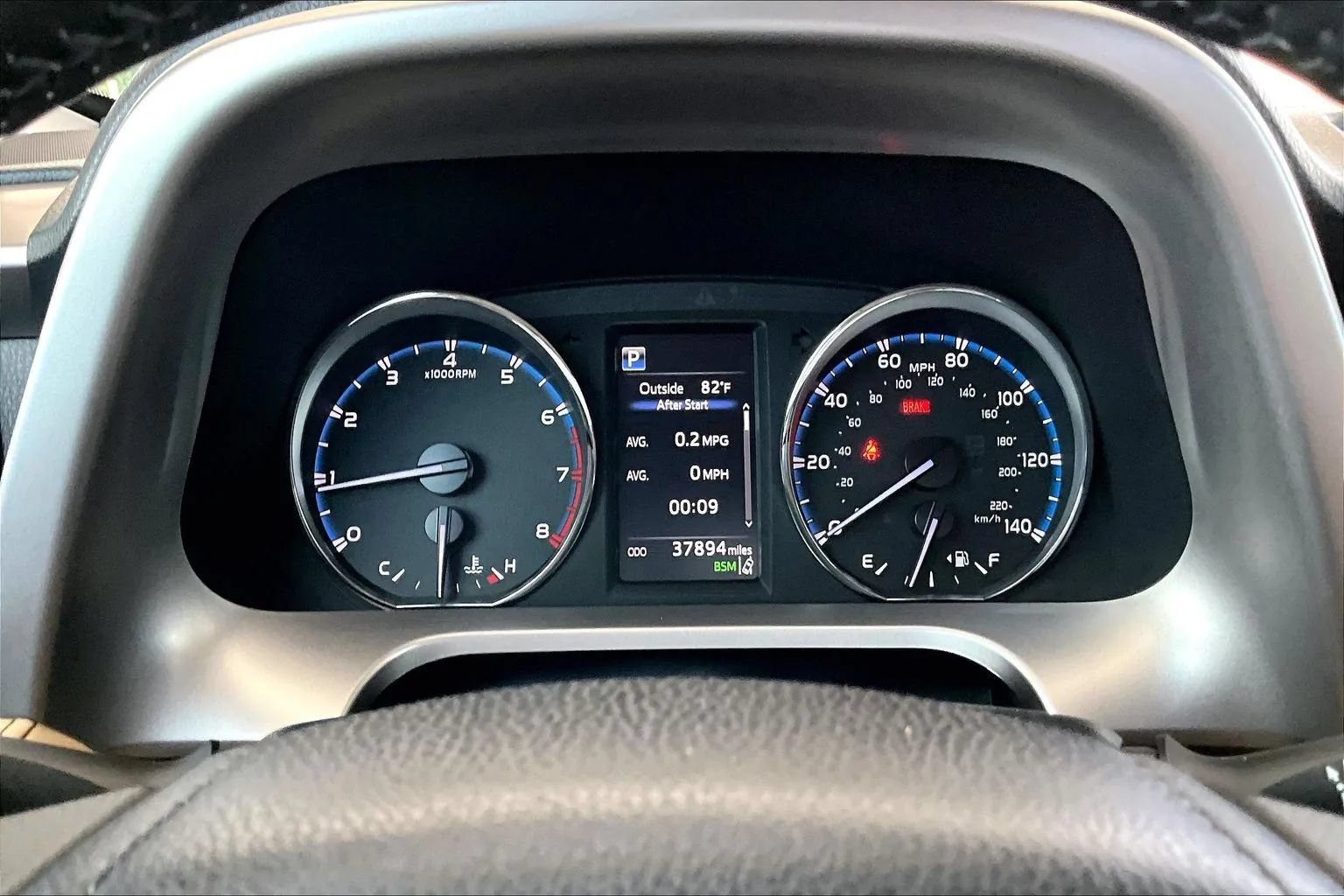 Used 2018 Toyota RAV4 Limited FWD image 12