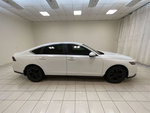 Used 2025 Honda Accord LX image 25