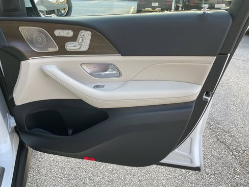 Certified 2024 Mercedes-Benz GLS 450 4MATIC image 49