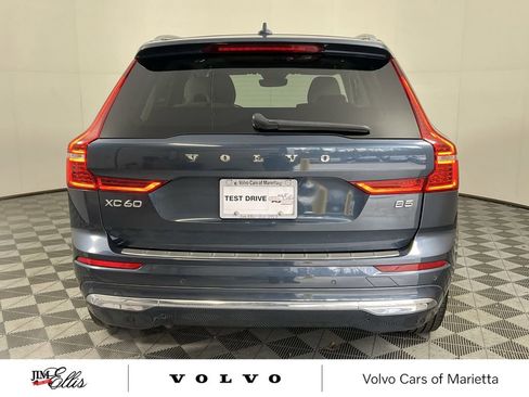 Used 2022 Volvo XC60 B5 Inscription w/ Advanced Package image 7