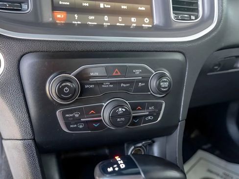 Used 2019 Dodge Charger GT image 29