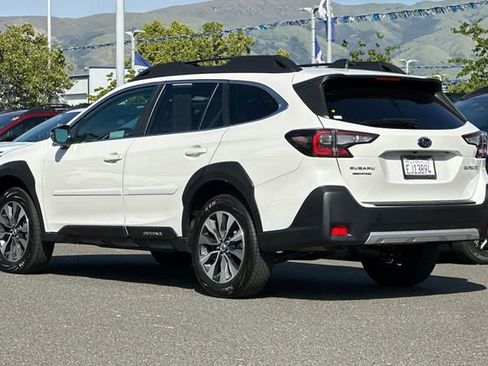 Used 2025 Subaru Outback Limited AWD/4WD image 6