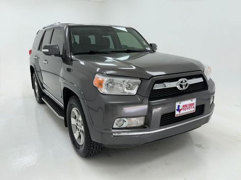 Used 2012 Toyota 4Runner SR5 w/ Convenience Pkg RWD image 2