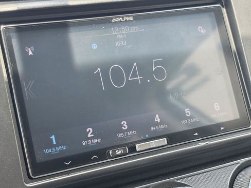 Used 2013 Toyota RAV4 LE FWD image 18