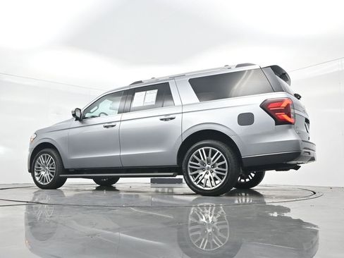 Used 2023 Ford Expedition Max Limited image 30