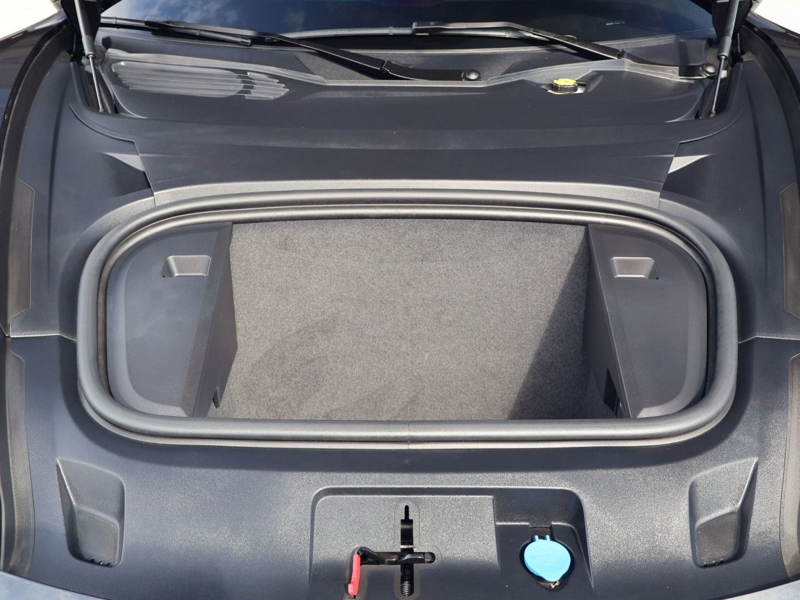 Certified 2025 Porsche Taycan RWD image 26