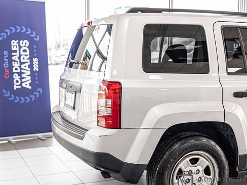 Used 2012 Jeep Patriot Sport image 12