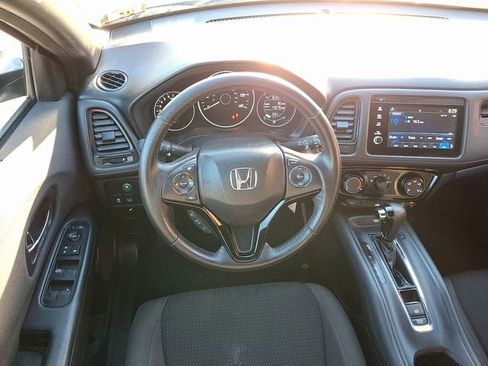 Used 2019 Honda HR-V Sport image 18