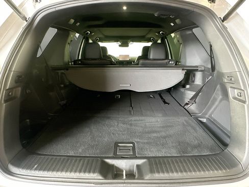 Used 2025 Honda Pilot TrailSport image 28
