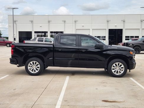 New 2026 Chevrolet Silverado 1500 Custom RWD image 7