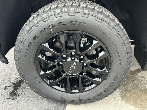 New 2025 Chevrolet Silverado 3500 High Country w/ High Country Premium Package image 36