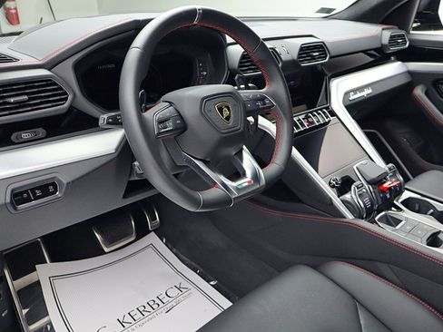 Used 2024 Lamborghini Urus S image 31