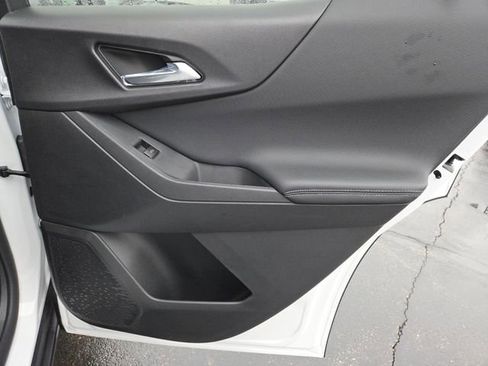 New 2026 Chevrolet Equinox LT w/ LPO, Floor Liner Package image 23