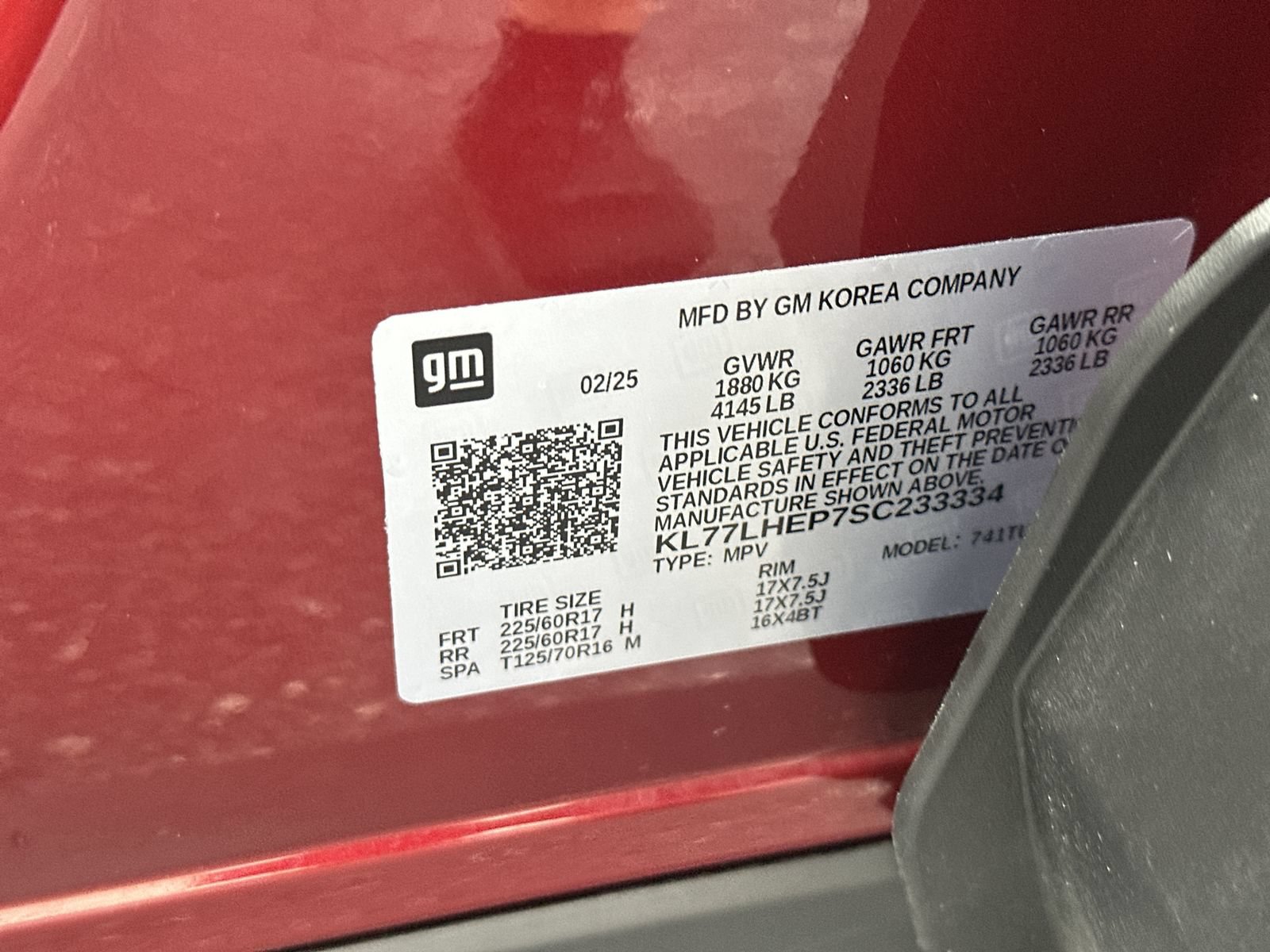 Used 2025 Chevrolet Trax LT w/ LT Convenience Package FWD image 35