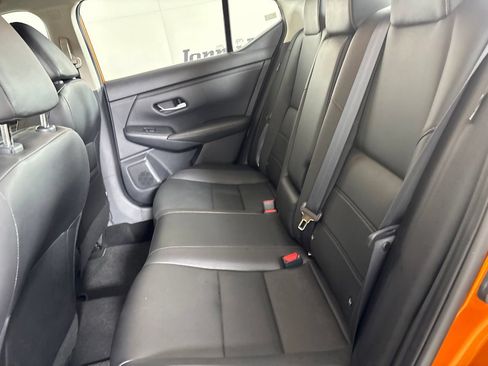 Used 2023 Nissan Sentra SR w/ SR Premium Package FWD image 25