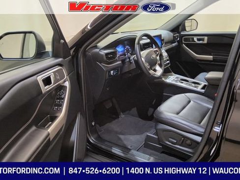 Used 2023 Ford Explorer XLT w/ Equipment Group 202A AWD/4WD image 9