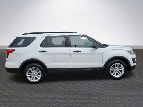 Used 2016 Ford Explorer 4WD image 4