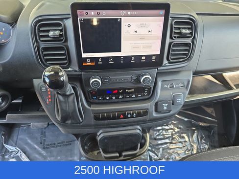 Used 2022 RAM ProMaster 2500 w/ Premium Convenience Group FWD image 19