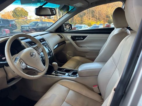 Used 2014 Nissan Altima 3.5 SL image 7