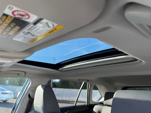 Used 2025 Toyota RAV4 XLE image 28