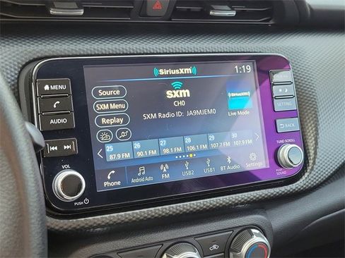 Used 2023 Nissan Kicks SV image 17