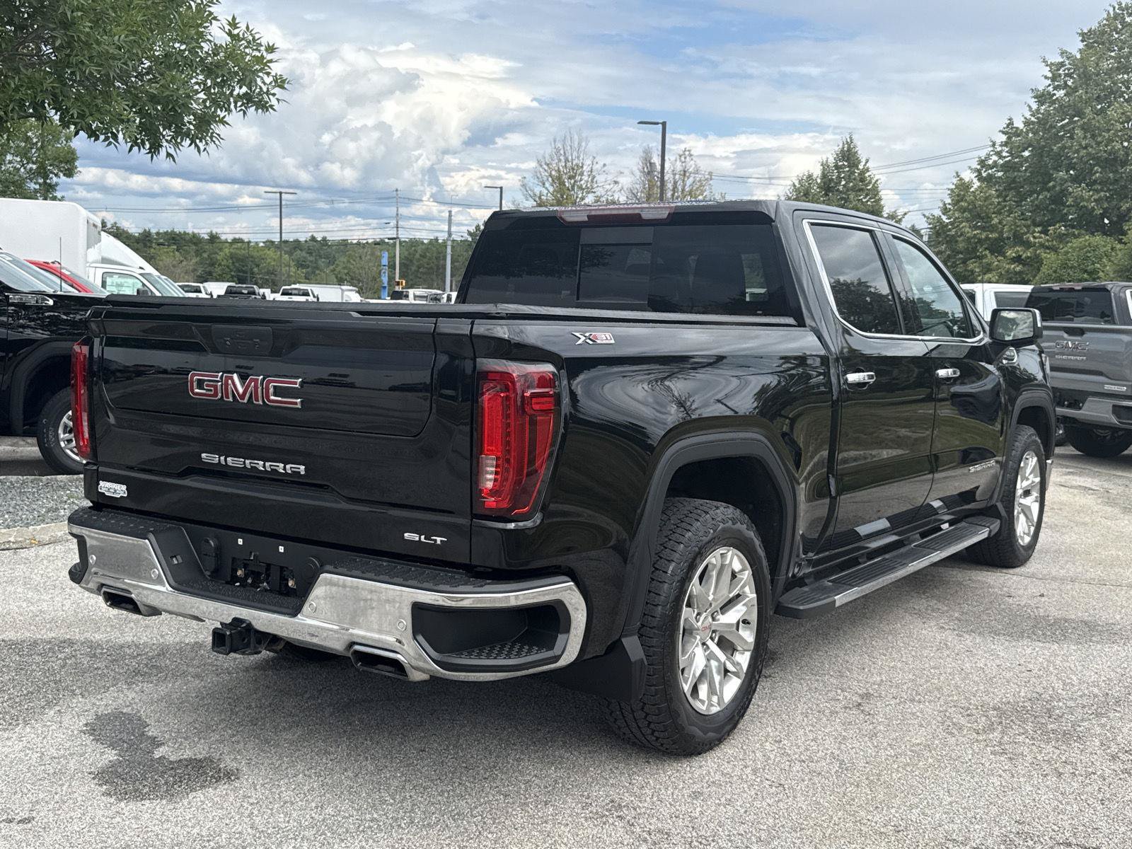Used 2020 GMC Sierra 1500 SLT w/ SLT Premium Package AWD/4WD image 10