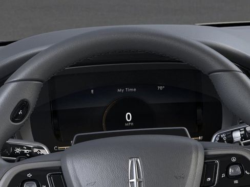 New 2025 Lincoln Corsair AWD w/ Equipment Group 101A image 13