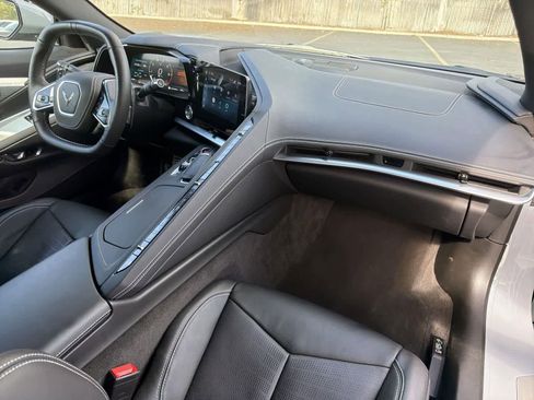 Used 2025 Chevrolet Corvette 2LT w/ Z51 Performance Package image 33