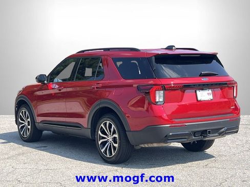 Certified 2025 Ford Explorer ST-Line AWD/4WD image 2
