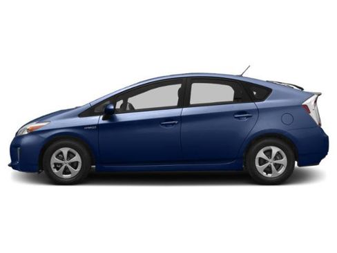 Used 2015 Toyota Prius Three w/ Solar Roof Package FWD image 3