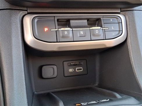 Used 2023 GMC Acadia Denali w/ Black Diamond Edition image 16