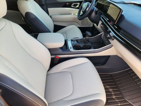 New 2026 Kia Carnival SX Prestige FWD image 12