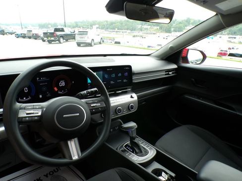 Certified 2026 Hyundai Kona SE AWD/4WD image 9