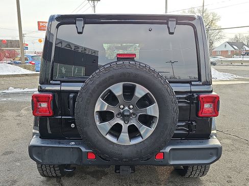 Used 2020 Jeep Wrangler Unlimited Sahara image 5