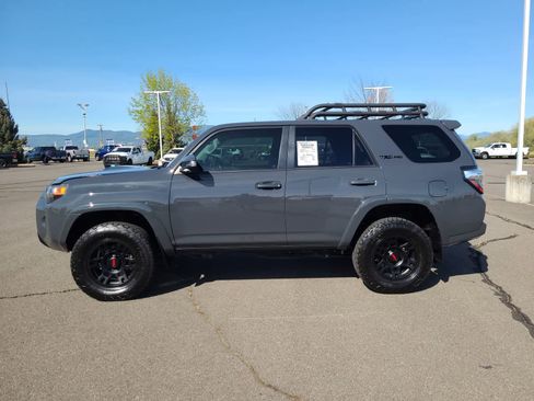 Used 2024 Toyota 4Runner TRD Pro image 11