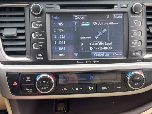Used 2016 Toyota Highlander Limited AWD/4WD image 7